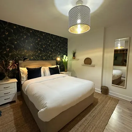 Blush Jungle - Homestay Dublin Exterior photo